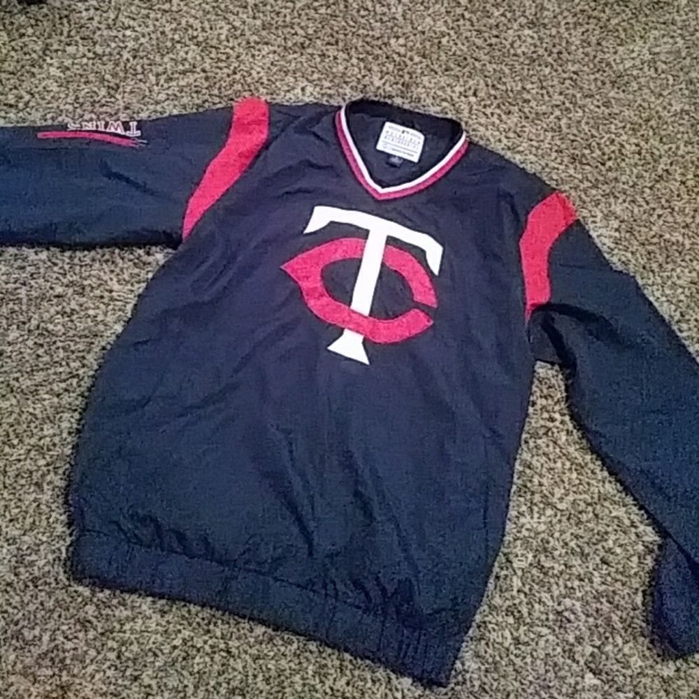 Authentic Twins pullover jacket